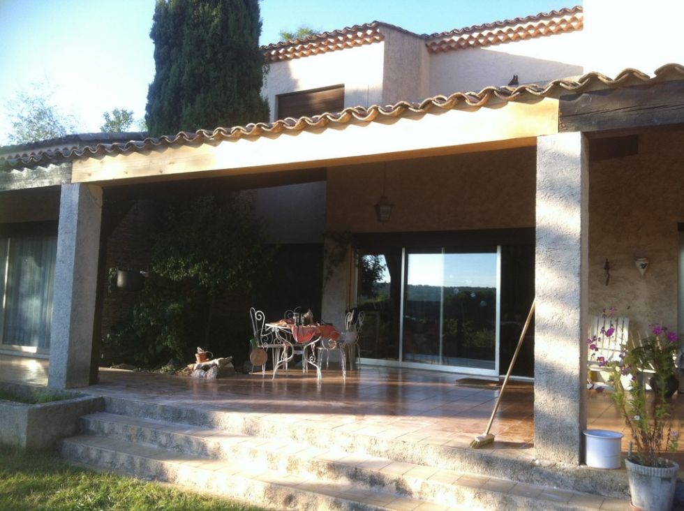 Pose de la nouvelle poutre en bois massif et nettoyage du chantier